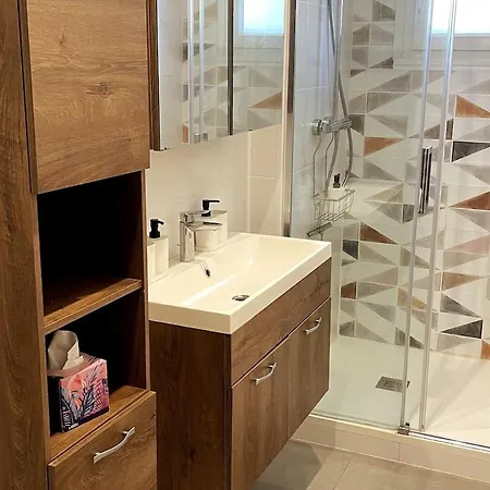 Spacious, Renovated & All-included * Frontignan