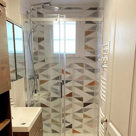 Spacious, Renovated & All-included Frontignan