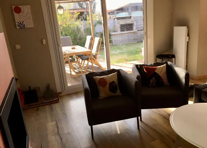 Spacious, Renovated & All-included Villa Frontignan