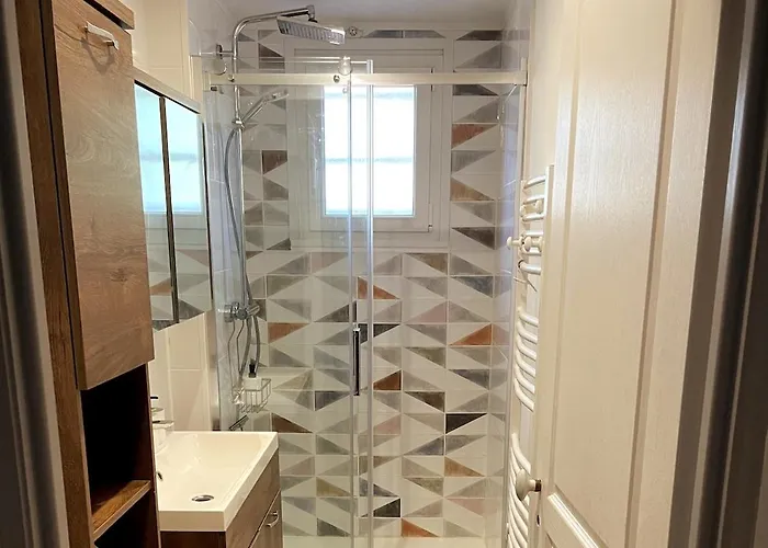 Spacious, Renovated & All-included Frontignan